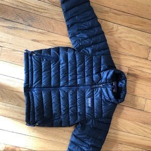 Patagonia 3T navy blue- excellent condition